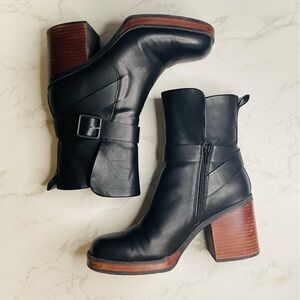 Korks Black Marci Platform Stacked Heeled Zip Up Booties | Size 7.5